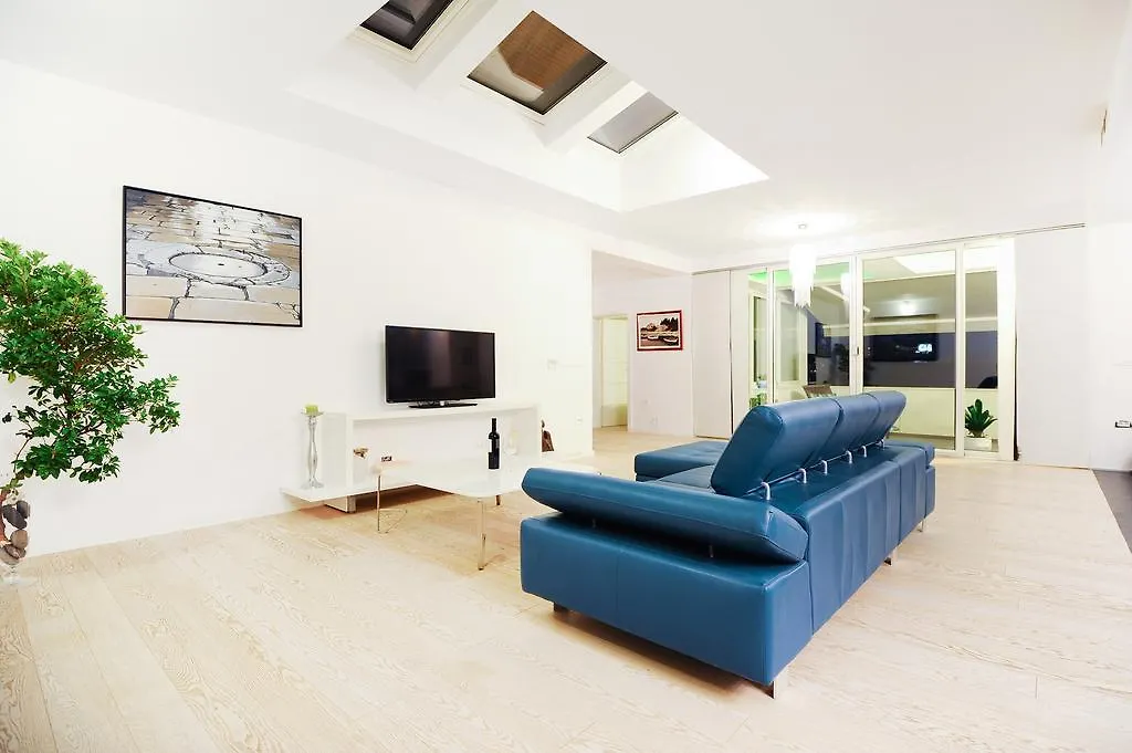 Penthouse Apartment Zadar